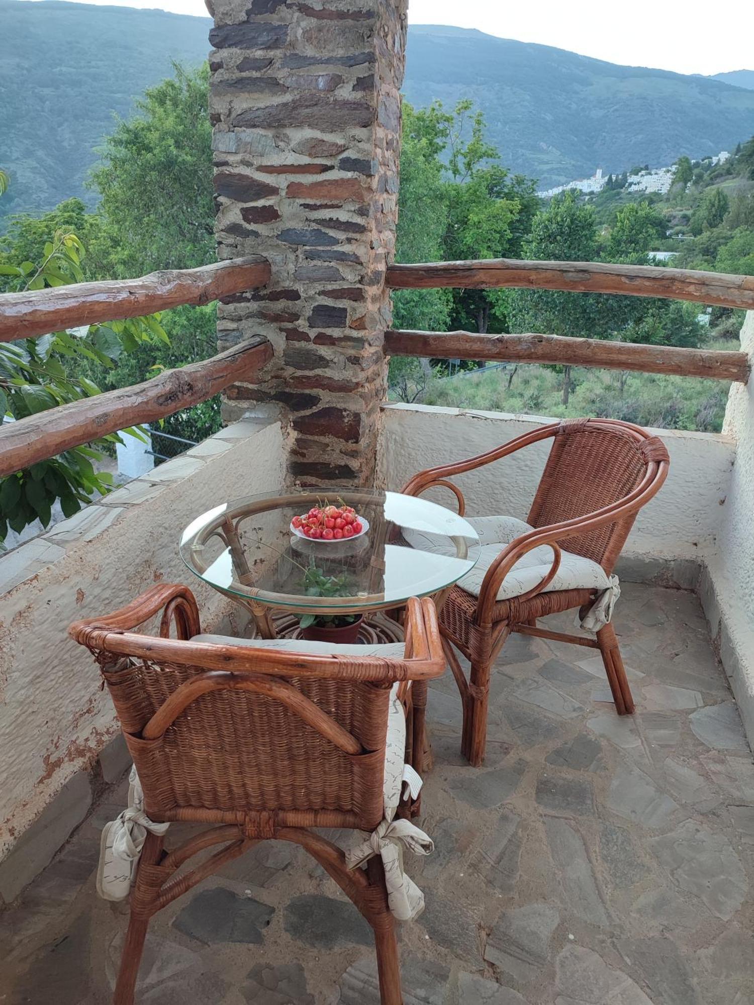 Casa Alpujarrena Fina Numero 27 Bubion Exterior photo